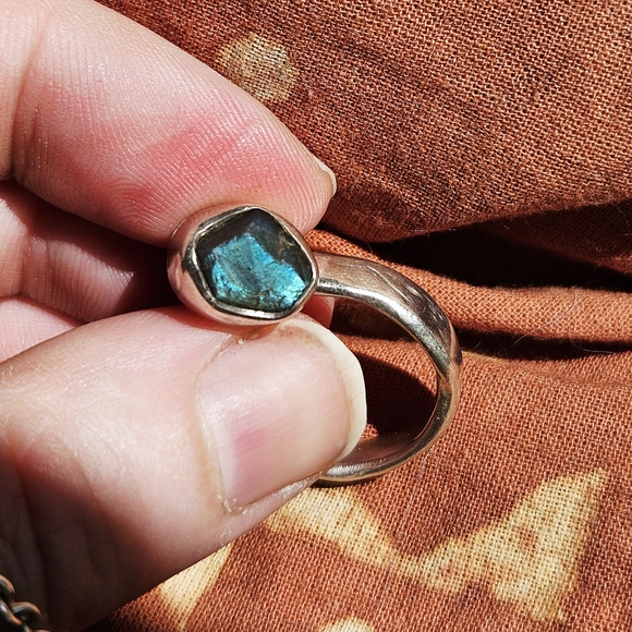 CHAINED LABRADORITE STERLING RING - Picture 3 of 7